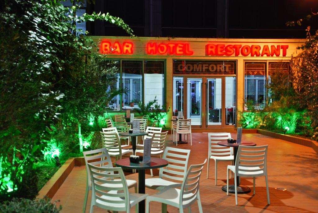 Hotel Comfort Тирана Ресторан фото